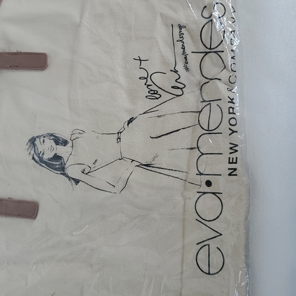 New York & Company Eva Mendes Tote Bag - Picture 3 of 8